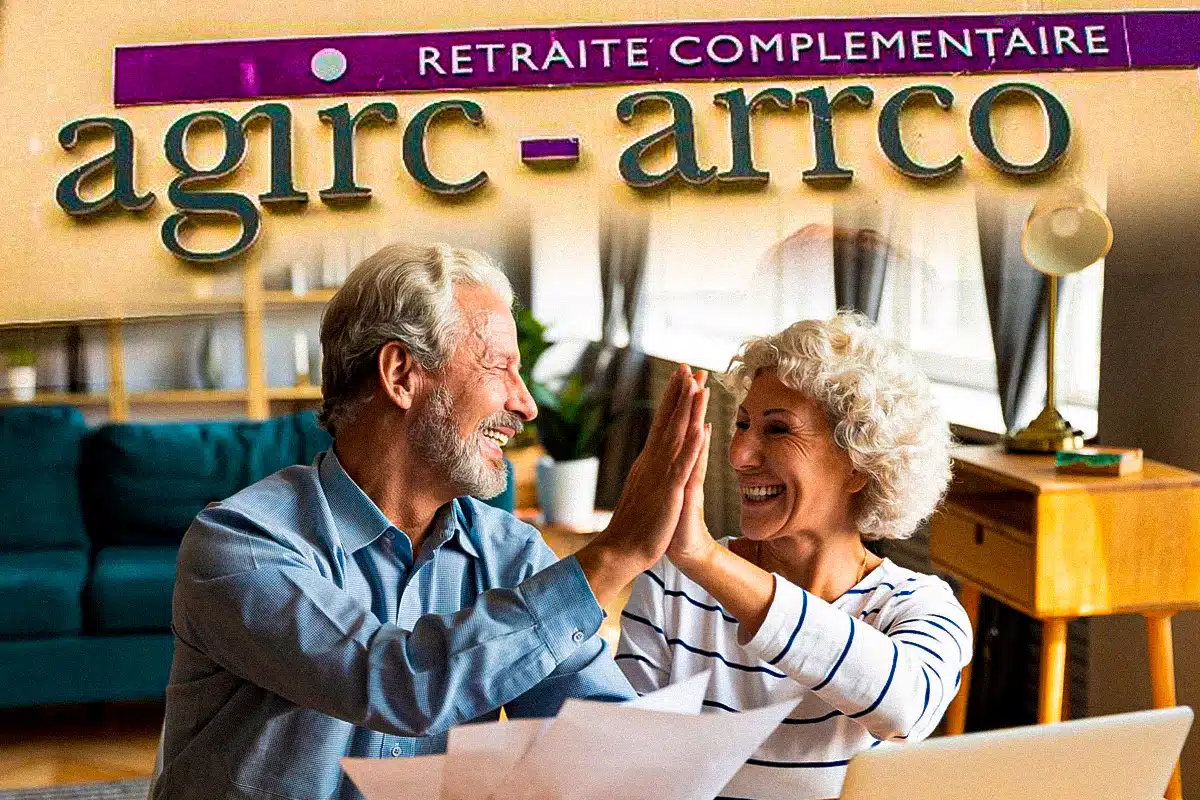 agirc arrco couple retraites main dans la main